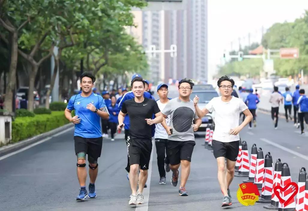 出征在即我们踏上征途,出征在即让我们踏上征途