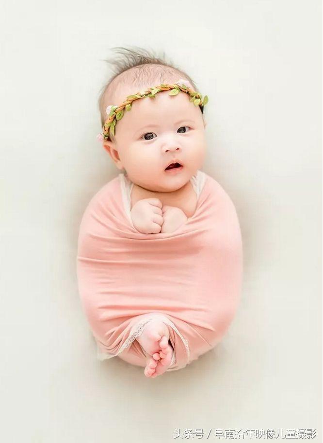 新生儿满月照摄影作品,新生儿满月照模板