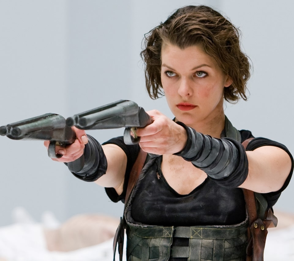 米拉乔沃维奇最新电影,怪物猎人米拉乔沃维奇真实照片