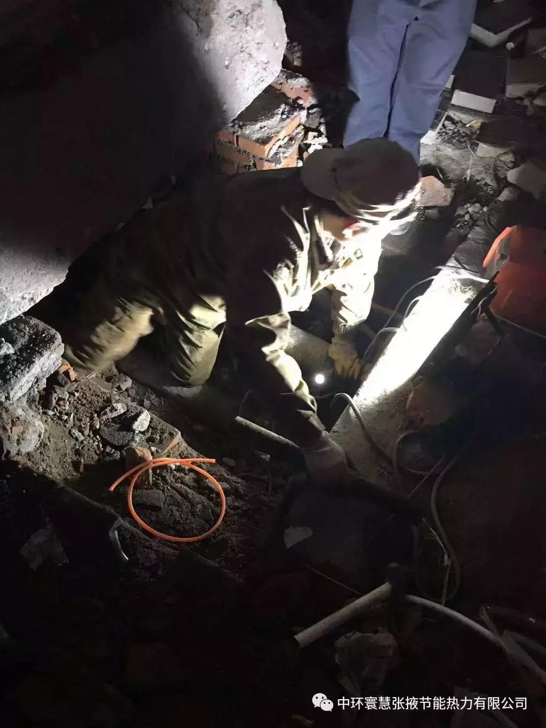 平凡之路上的供热维修人，谩骂责难声中锻炼勇敢的心