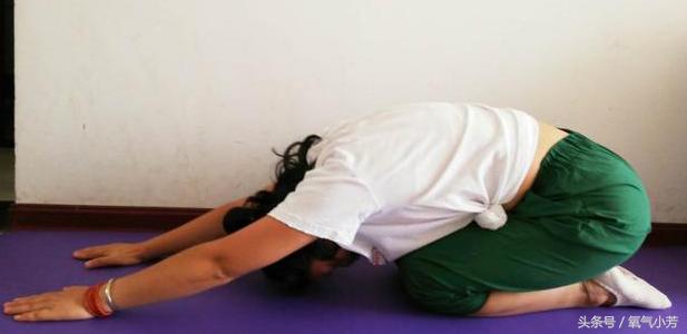 腰椎突出自愈2个办法,腰椎突出自救法