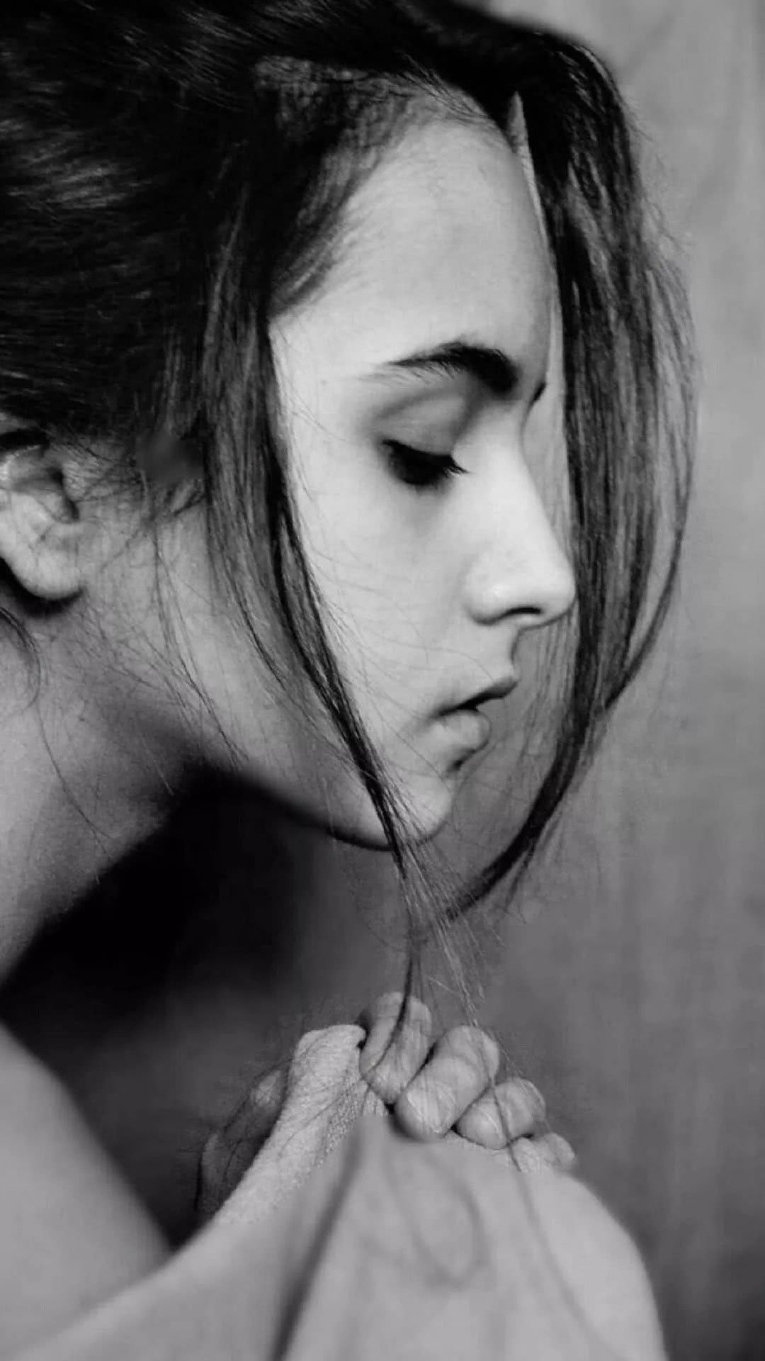 现代简约黑白灰用什么壁纸,黑白灰悲凉壁纸全屏