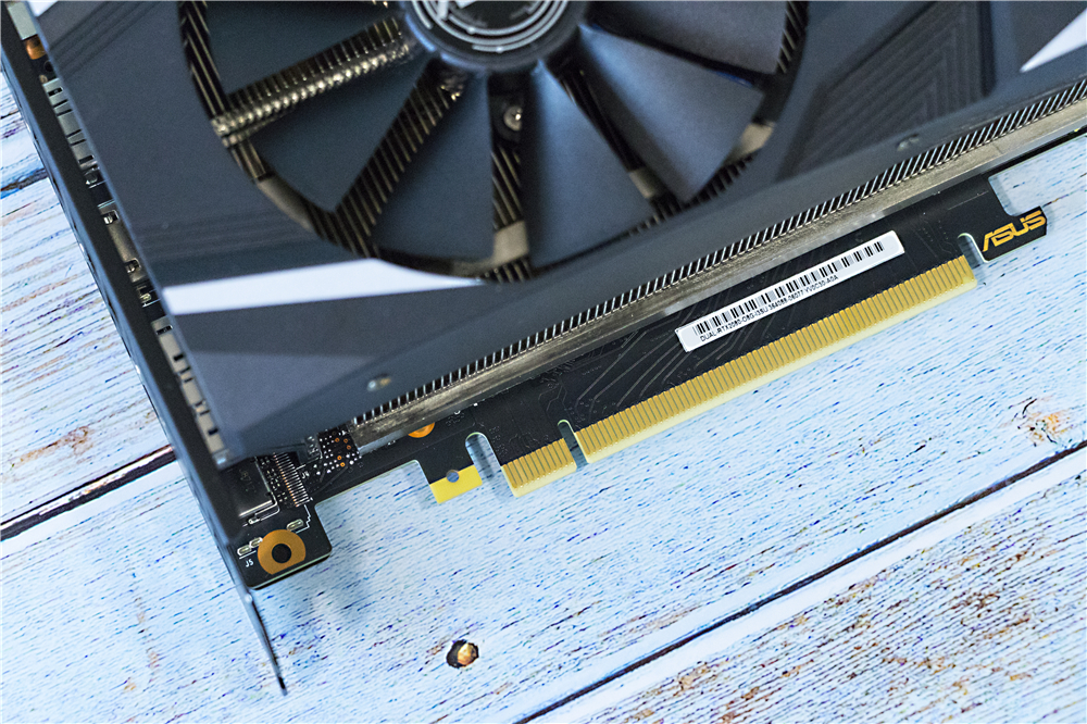 华硕rtx2080ti对比gtx1080ti,华硕rtx2080ti显卡配置推荐