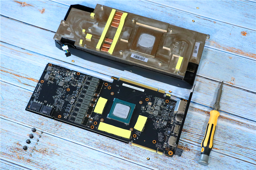 华硕rtx2080ti对比gtx1080ti,华硕rtx2080ti显卡配置推荐