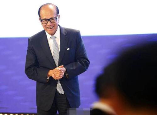 香港首富李嘉诚的人生经历,香港首富李嘉诚的创业故事