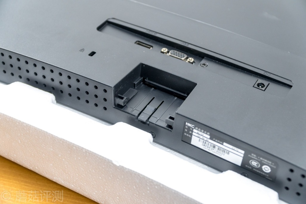 惠科27寸曲面显示器c270w拆解,惠科27qc显示器评测