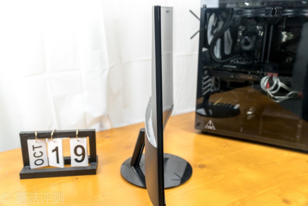 惠科27寸曲面显示器c270w拆解,惠科27qc显示器评测