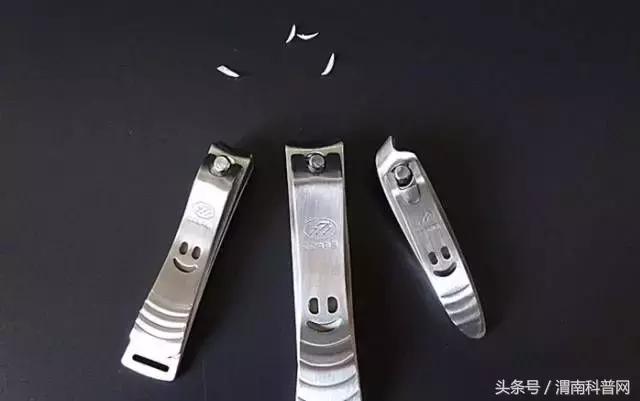 生活小贴士：指甲原来得这样剪
