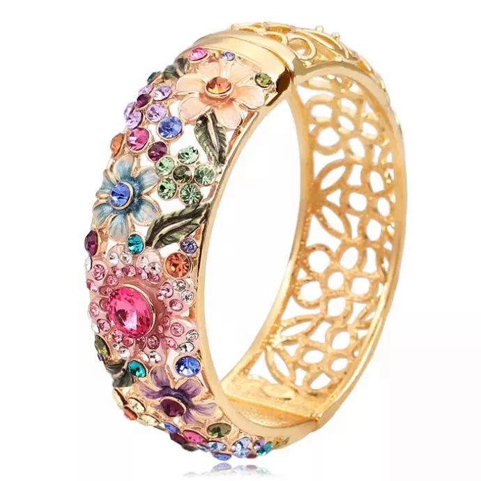 施华洛世奇水晶和天然水晶的区别,施华洛世奇天鹅水晶真假鉴别