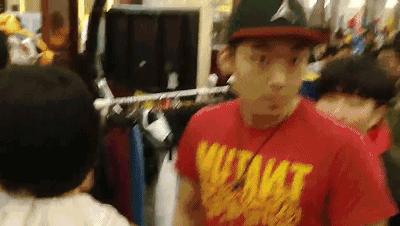 一不小心把校庆做成了健身交流大会！哈哈，有多热闹？戳这里