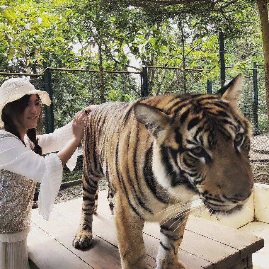 长发美美Sia丫丫带你游遍纸醉金迷曼谷小清新清迈