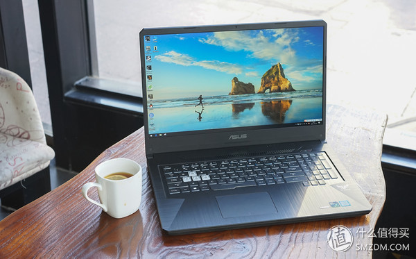 华硕飞行堡垒6代i7笔记本电脑测评,华硕飞行堡垒6plus拆机清灰教程