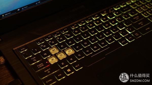 华硕飞行堡垒6代i7笔记本电脑测评,华硕飞行堡垒6plus拆机清灰教程