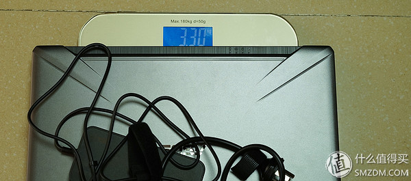 华硕飞行堡垒6代i7笔记本电脑测评,华硕飞行堡垒6plus拆机清灰教程