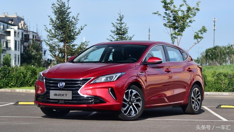 长安逸动xt和吉利帝豪哪个比较好,长安逸动xt二代两厢河北