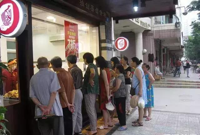 新手如何选择餐饮创业项目,最有前景的餐饮加盟