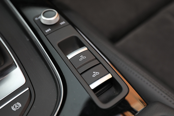 奥迪a52022款敞篷落地价格,奥迪a5敞篷和奔驰e级敞篷对比