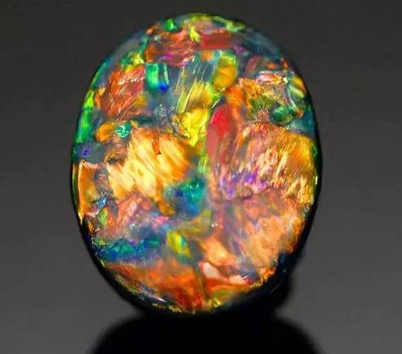 十月石欧泊,欧泊上帝打翻调色板