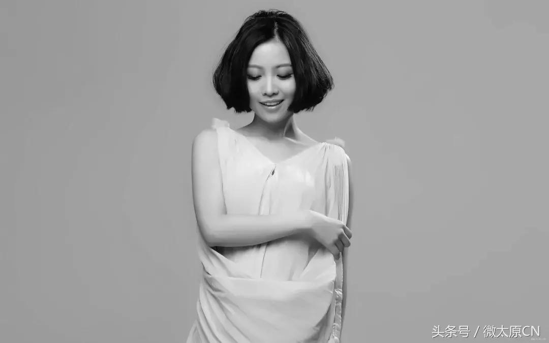 著名主持人李咏患癌去世是真的吗,主持人李咏死于什么病