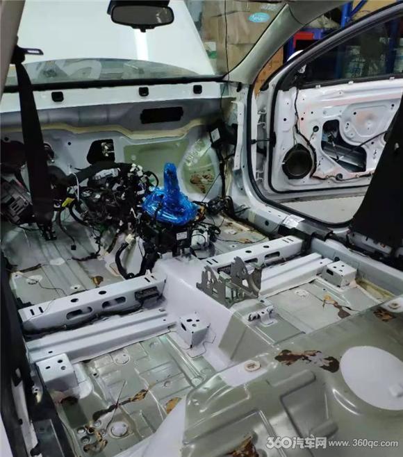 新车买回来里面的味道怎么能去除,为什么新车都有一股味道