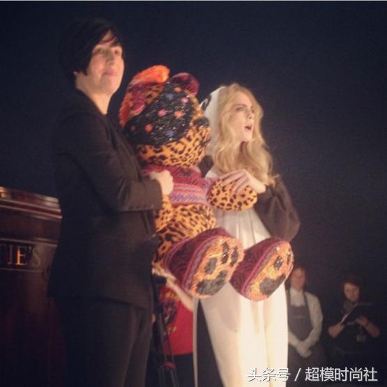 肯豆贝拉gigi街拍,超模gigi肯豆