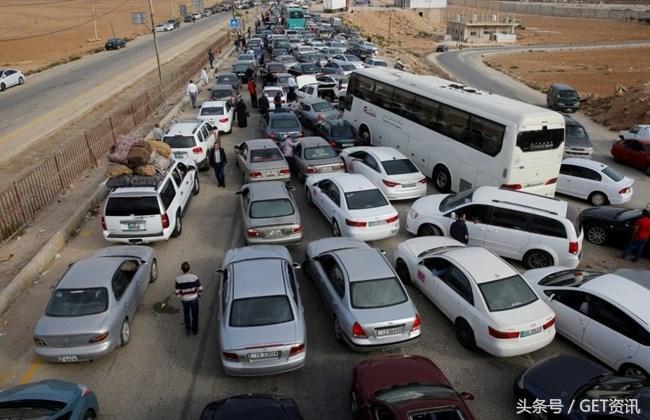 叙利亚约旦边境开放，约旦人涌入大马士革购物旅游做生意