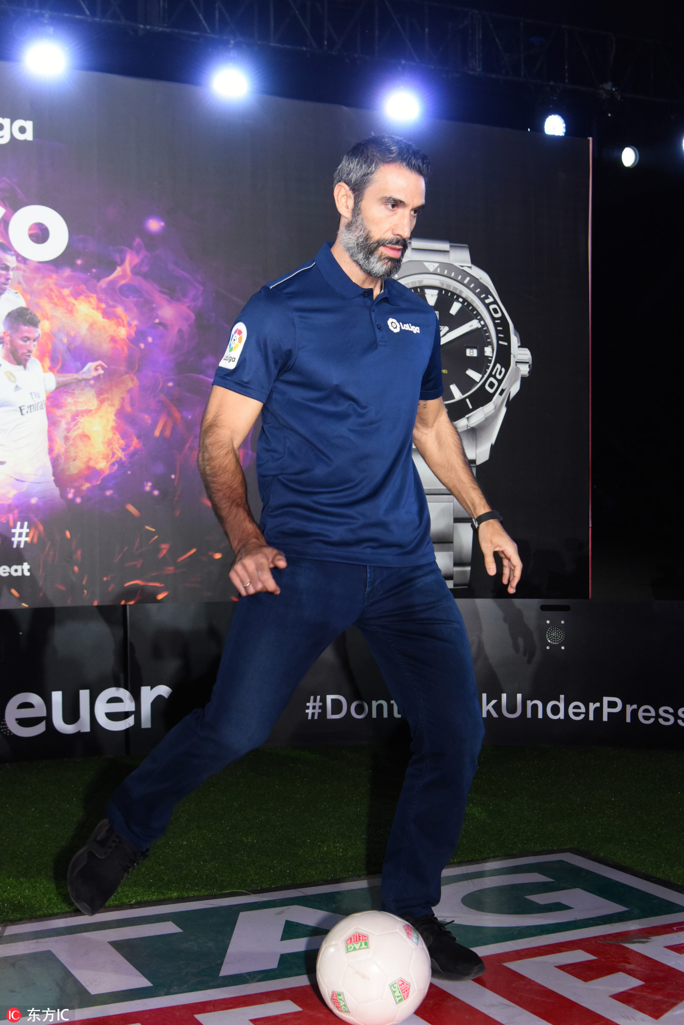 鲁伊维特、费尔南多-桑斯现身上海体验不一般的西班牙国家德比