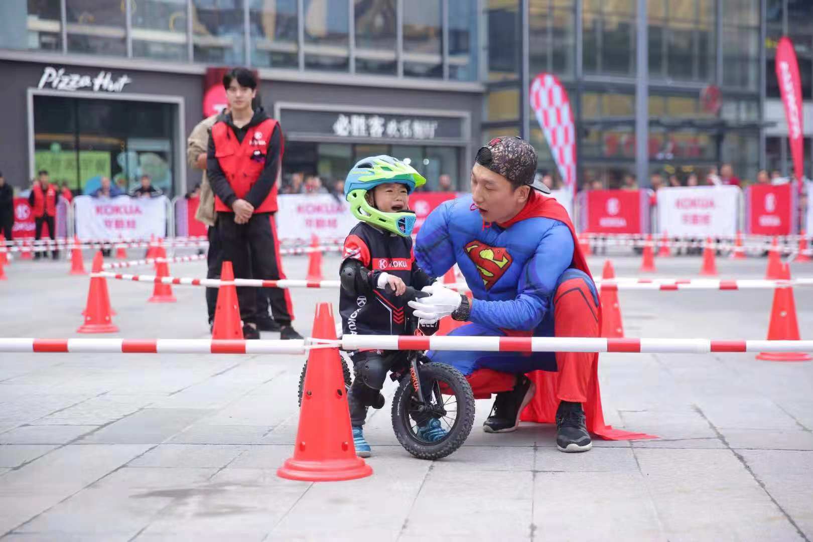 成都万圣节骑行,万圣节成都骑行公路车