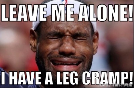 小孩握拳捂嘴笑表情包,握拳男孩表情包大全集