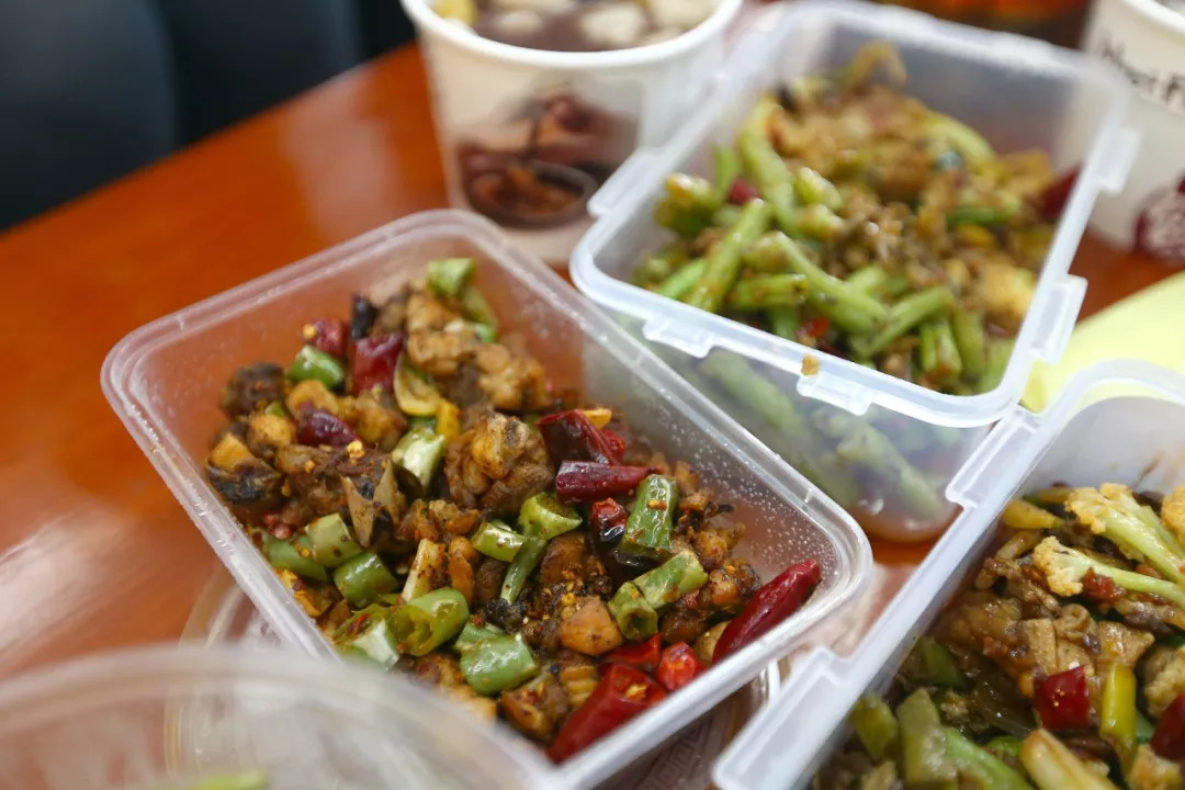 四川人在外省打工的心酸,在西充工资8000算什么水平