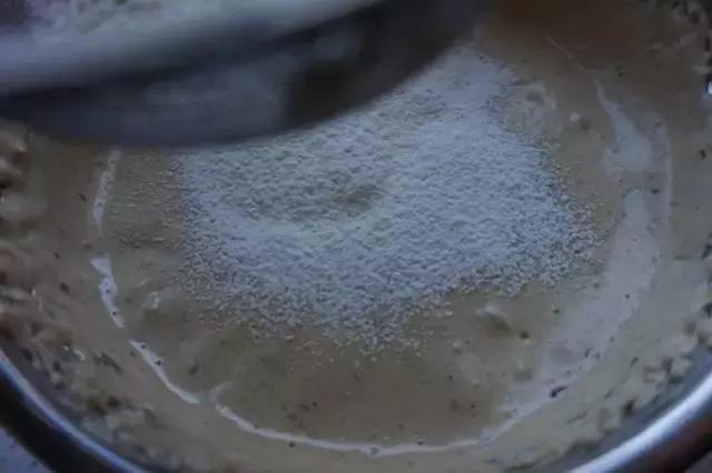 浓香的红枣糕，口感绵甜，小孩子和老人都很适合吃