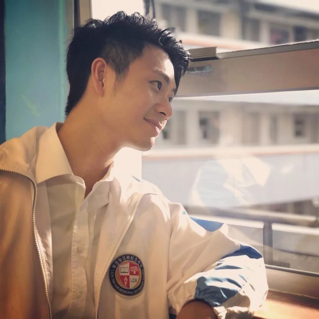 tvb小生入行20年,27岁tvb新晋小花入行十年