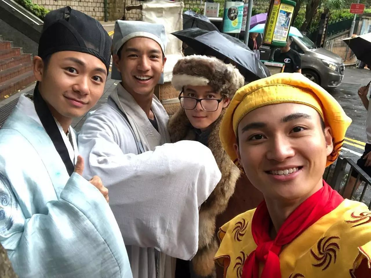 tvb小生入行20年,27岁tvb新晋小花入行十年