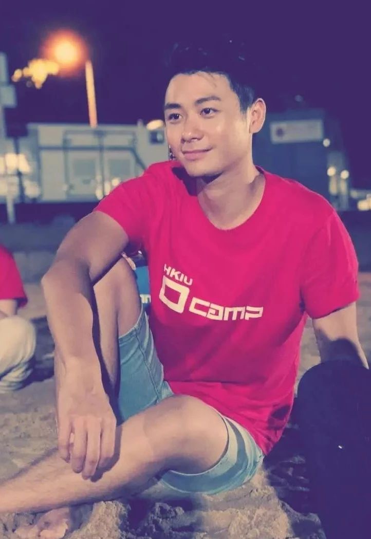 tvb小生入行20年,27岁tvb新晋小花入行十年