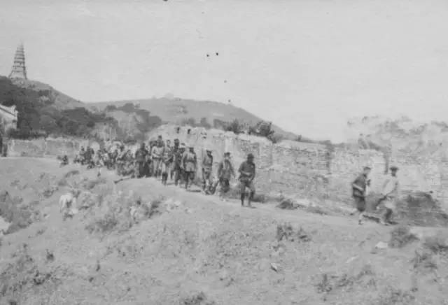 江阳现实版,我是江小白白酒图片