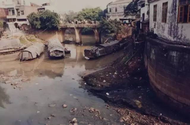 江阳现实版,我是江小白白酒图片