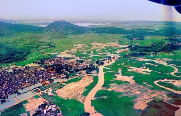 江阳现实版,我是江小白白酒图片