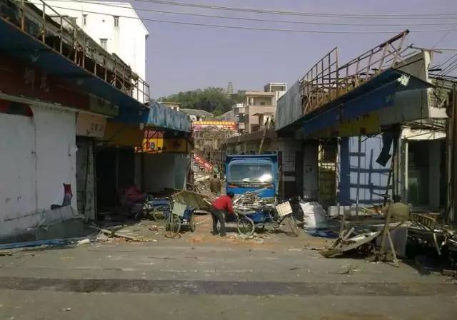 江阳现实版,我是江小白白酒图片