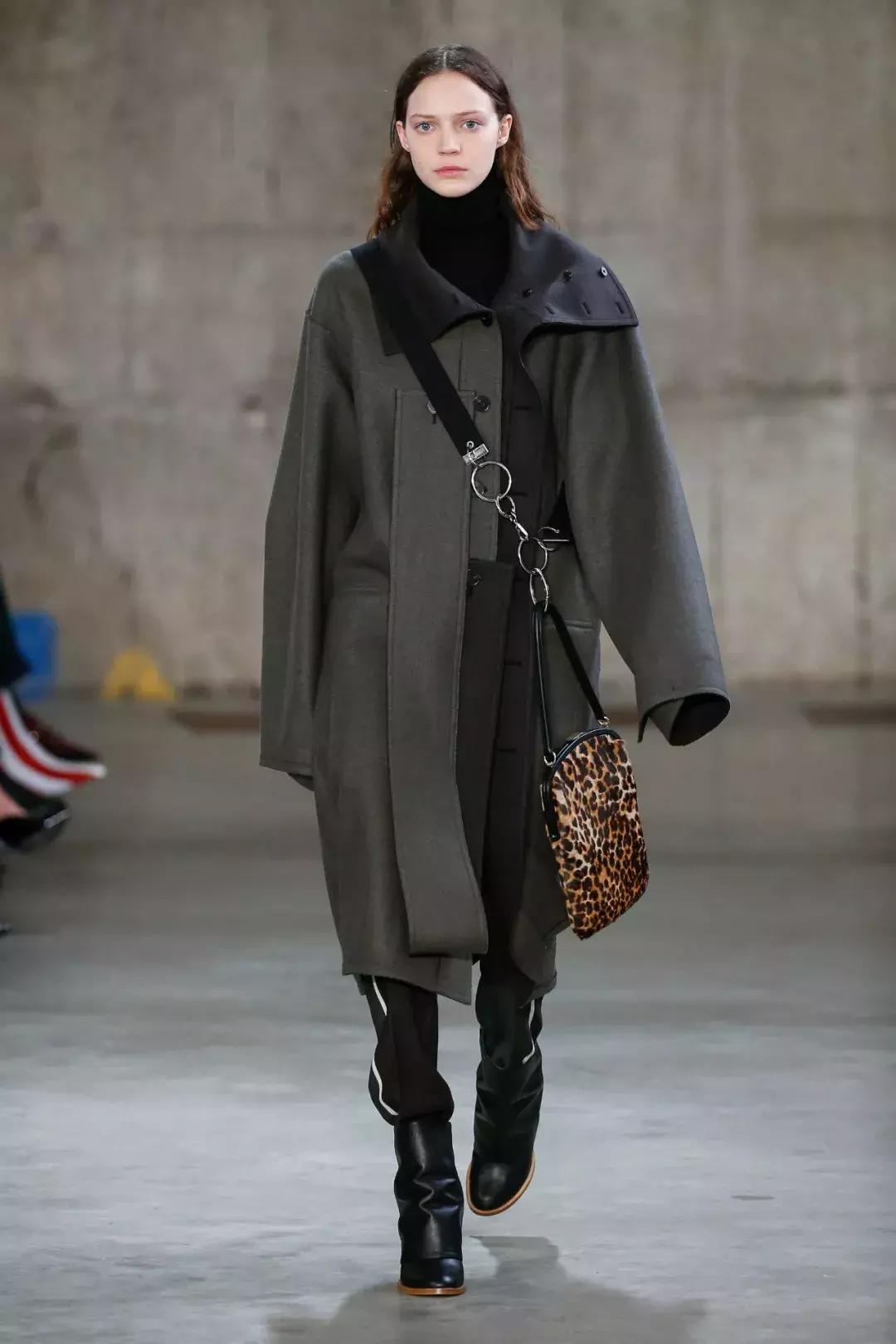 秋冬款的各式大衣教你应该怎样穿,呢子大衣到底怎么穿好看