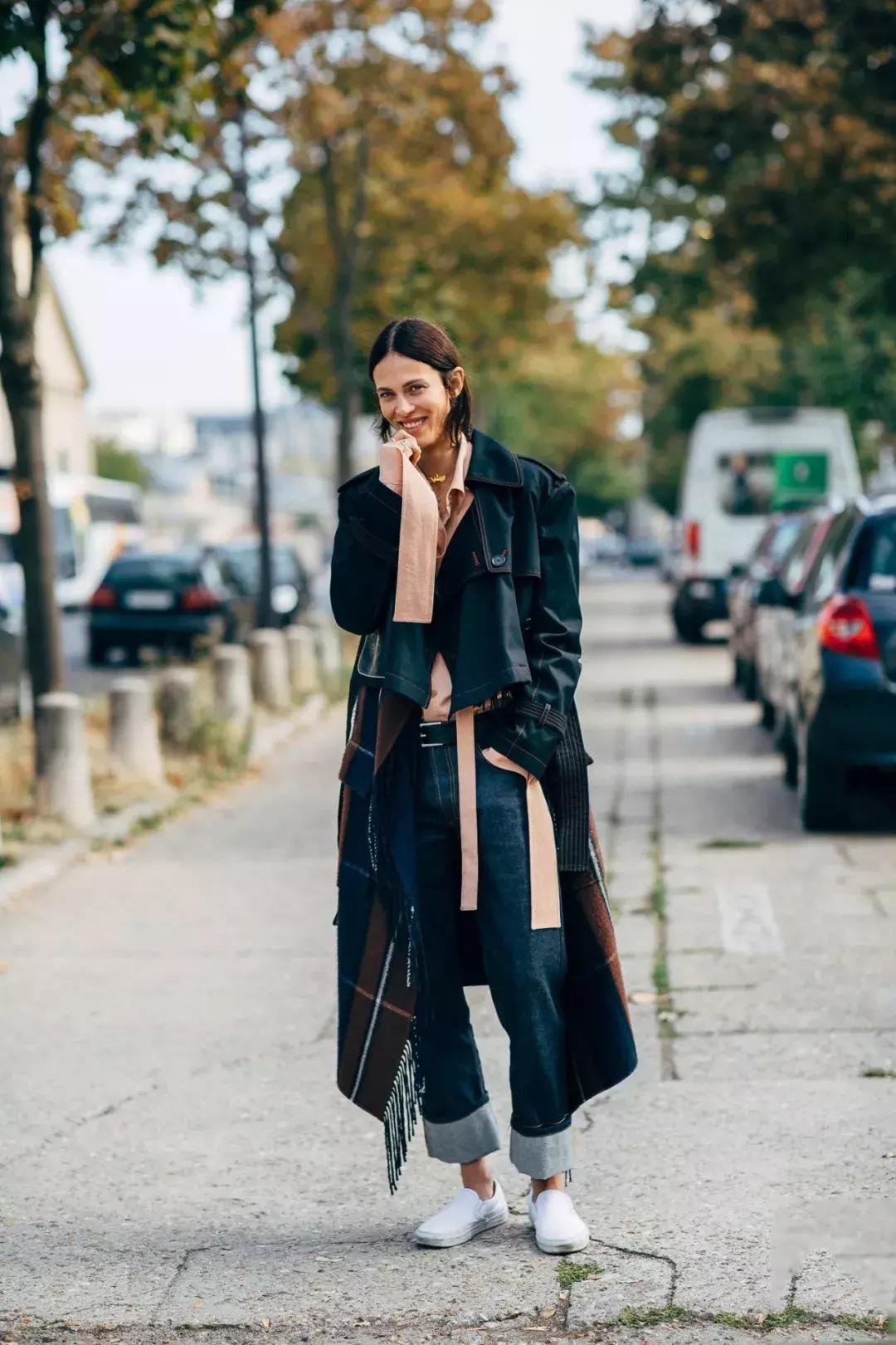 秋冬款的各式大衣教你应该怎样穿,呢子大衣到底怎么穿好看