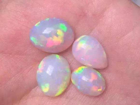 首饰用盐水检验真假,首饰怎么在不弄坏的情况下验真假