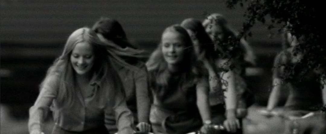 老师与学生的不伦恋，居然隐藏着一起香艳*案惨**