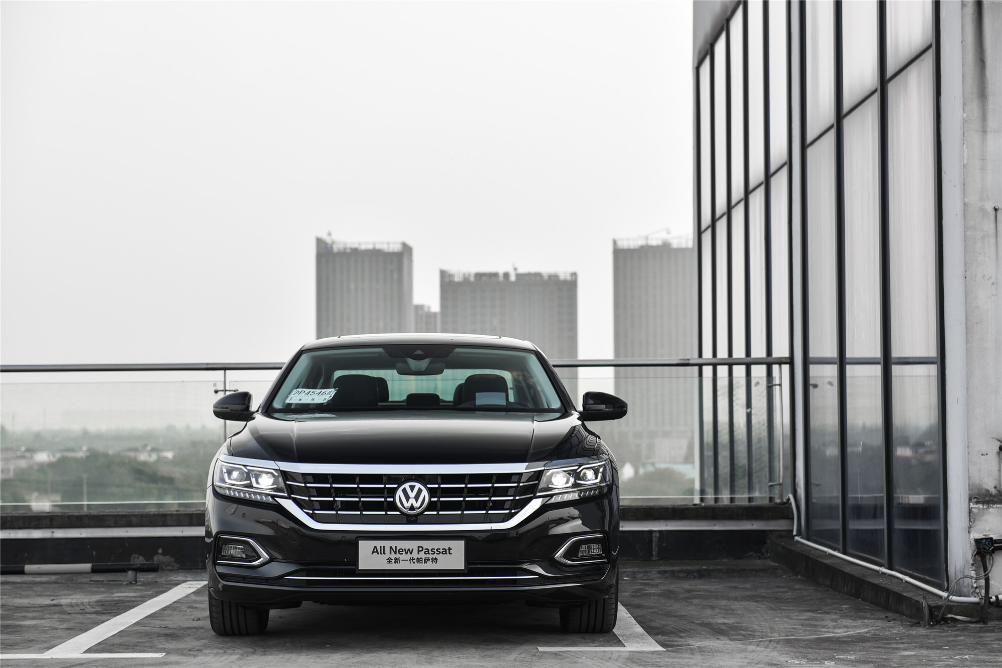 帕萨特途昂怎么选,途昂和帕萨特对比