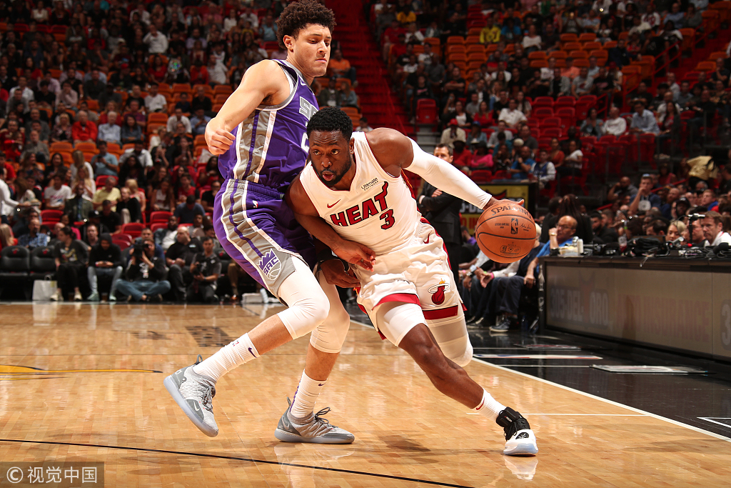 汤神回归穿的篮球鞋,汤神签约安踏前穿什么鞋