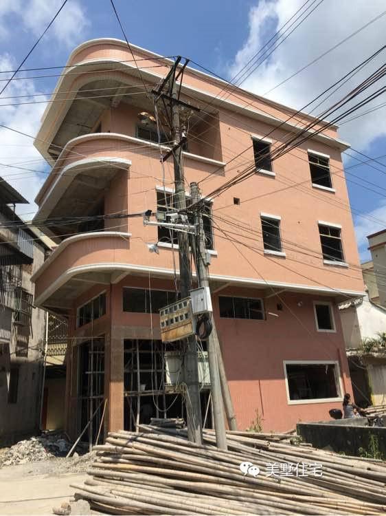 *东王广**先生小户型建别墅，加个复式楼，造价30万堪称村里最美！