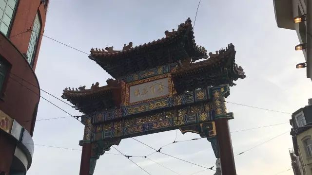 从中国开车来巴黎,从中国开车到欧洲