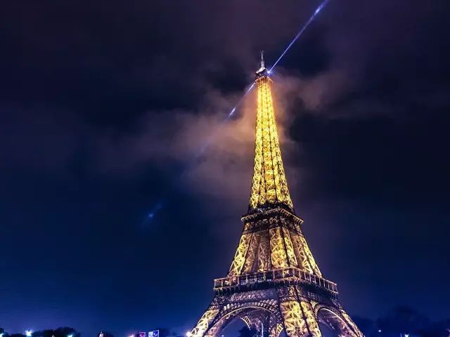 从中国开车来巴黎,从中国开车到欧洲