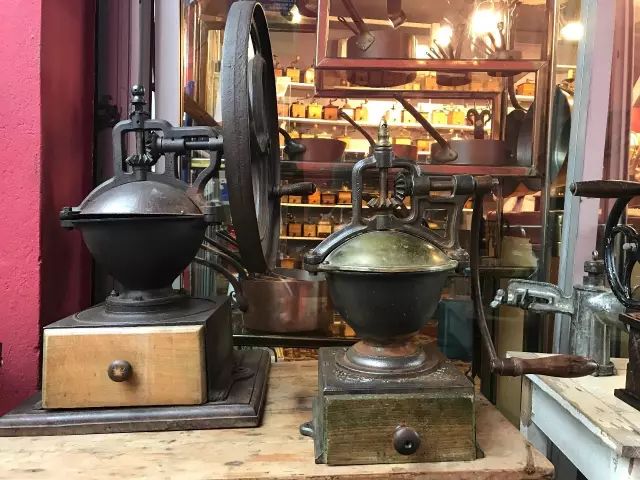 从中国开车来巴黎,从中国开车到欧洲