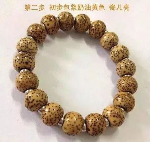星月菩提用手盘还是戴手套盘,星月菩提干手盘好还是汗手盘好呢