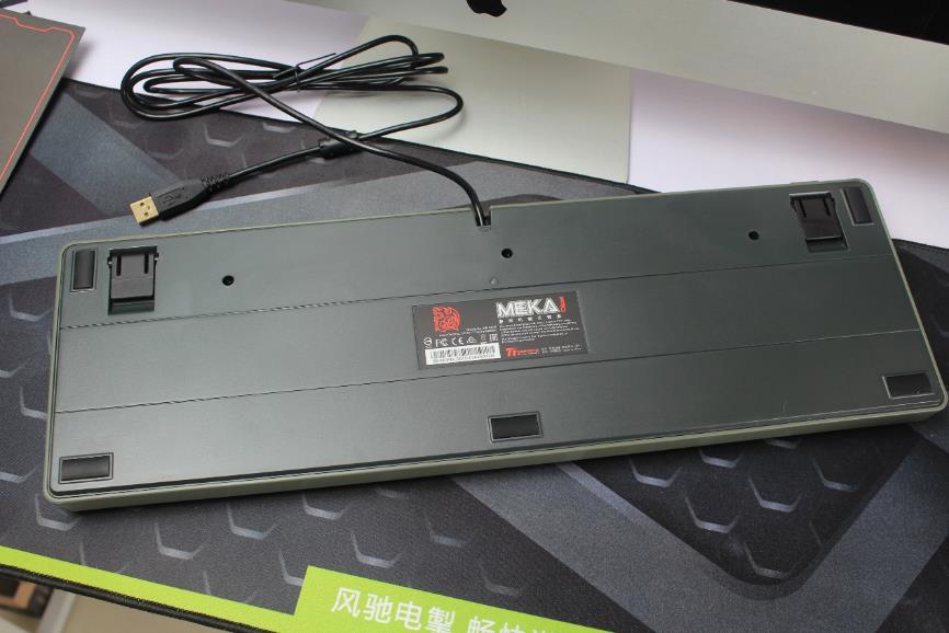 青轴红轴茶轴电竞游戏电脑,青轴全键无冲电竞键盘